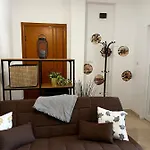 Apartment Art Atelier Geri With A Terrace, Free Parking & Wi-fi *