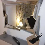 Apartment Art Atelier Geri With A Terrace, Free Parking & Wi-fi
