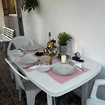 Art Atelier Geri With A Terrace, Free Parking & Wi-fi Apartment *