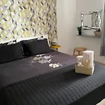 Apartment Art Atelier Geri With A Terrace, Free Parking & Wi-fi *