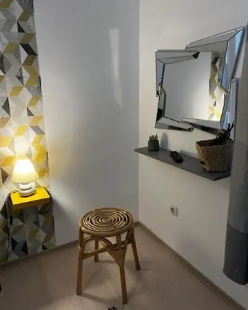 Art Atelier Geri With A Terrace, Free Parking & Wi-fi *