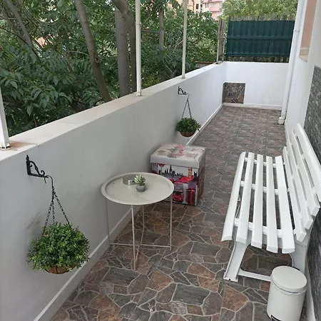 Art Atelier Geri With A Terrace, Free Parking & Wi-fi *